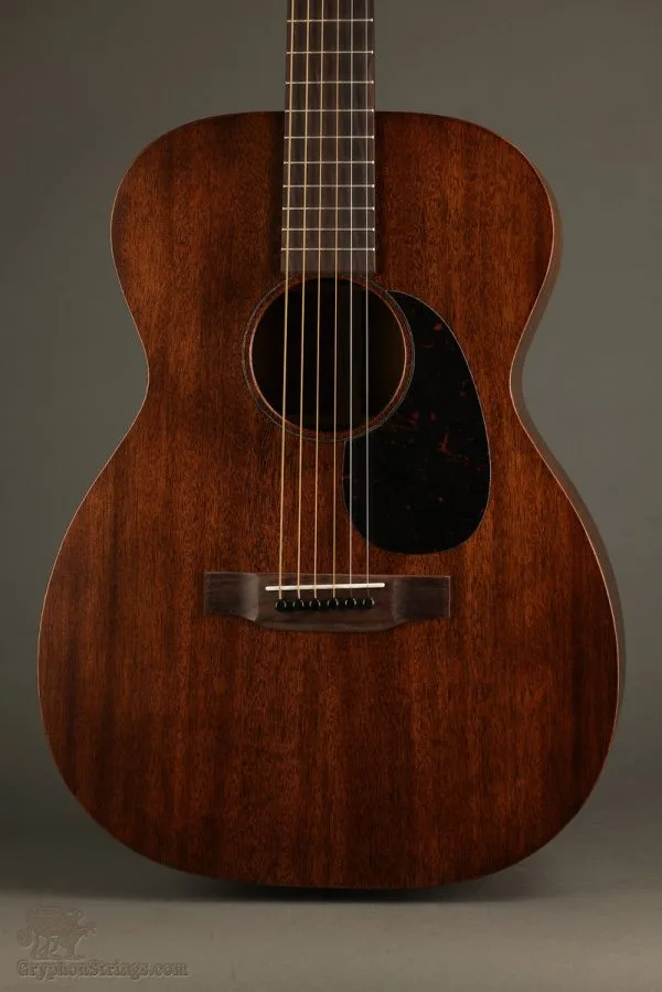 Martin 00-15M Acoustic Guitar – New
