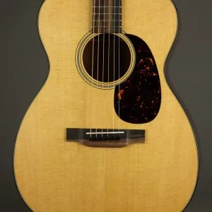 Martin 00-18 Acoustic Guitar – New
