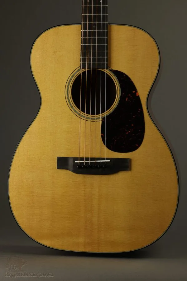 Martin 00-18 Steel String Acoustic Guitar New