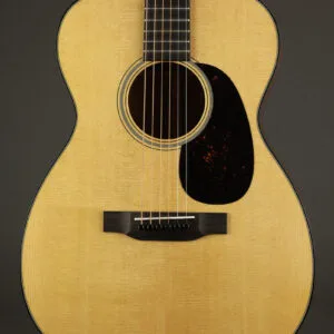Martin 00-18 Steel String Acoustic Guitar – New