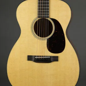Martin 00-18 Steel String Acoustic Guitar – New