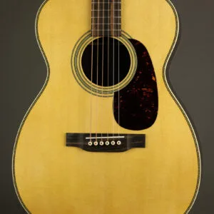 Martin 00-28 Acoustic Guitar – New