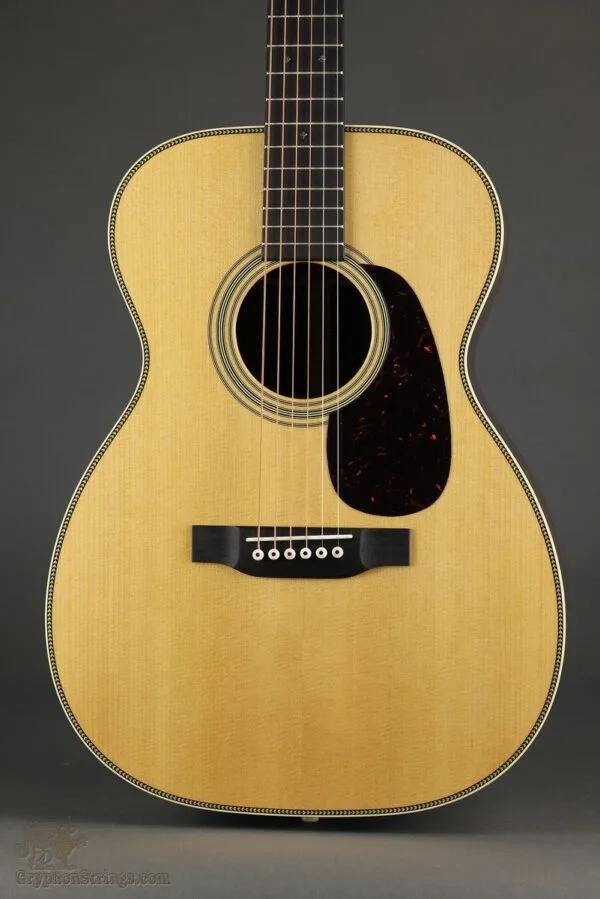 Martin 00-28 Acoustic Guitar – New