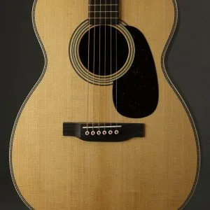 Martin 00-28 Modern Deluxe Steel String Acoustic Guitar – New