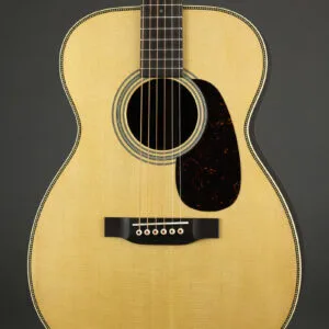 Martin 00-28 Steel String Acoustic Guitar – New