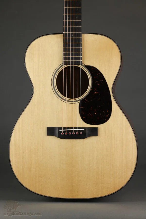 Martin 000-18 Modern Deluxe Steel String Acoustic Guitar – New