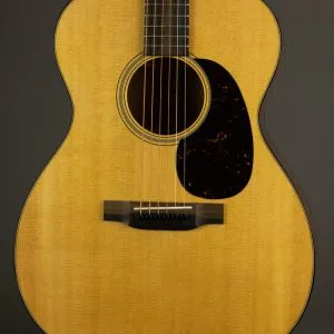 Martin 000-18 Steel String Acoustic Guitar – New
