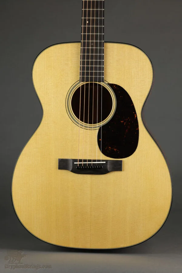 Martin 000-18 Steel String Acoustic Guitar – New