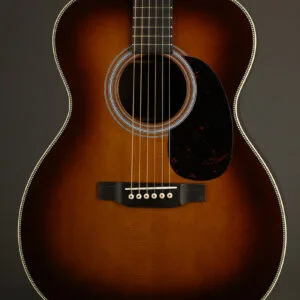 Martin 000-28 Ambertone Steel String Acoustic Guitar – New
