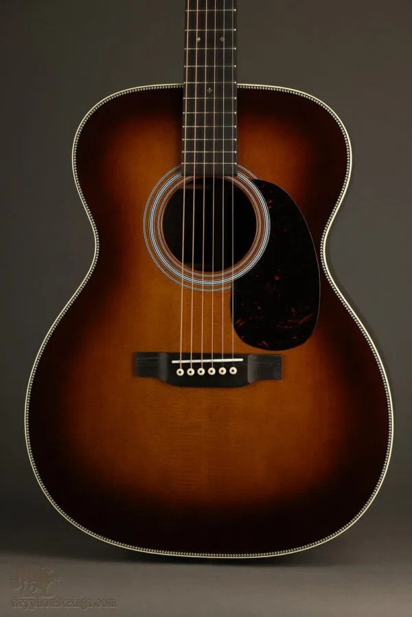 Martin 000-28 Ambertone Steel String Acoustic Guitar – New