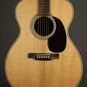 Martin 000-28 Modern Deluxe Steel String Acoustic Guitar – New