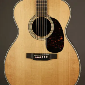 Martin 000-28 Modern Deluxe Steel String Acoustic Guitar – New