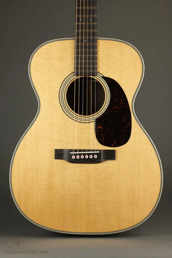 Martin 000-28 Modern Deluxe Steel String Acoustic Guitar – New
