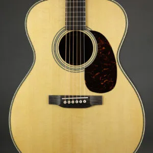 Martin 000-28 Steel String Acoustic Guitar – New
