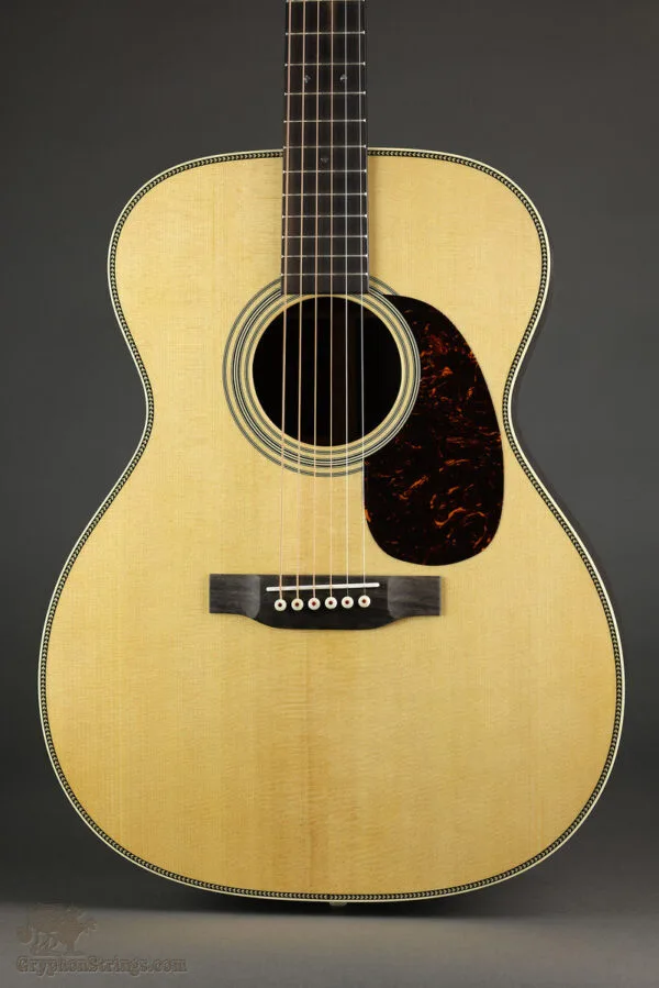 Martin 000-28 Steel String Acoustic Guitar – New