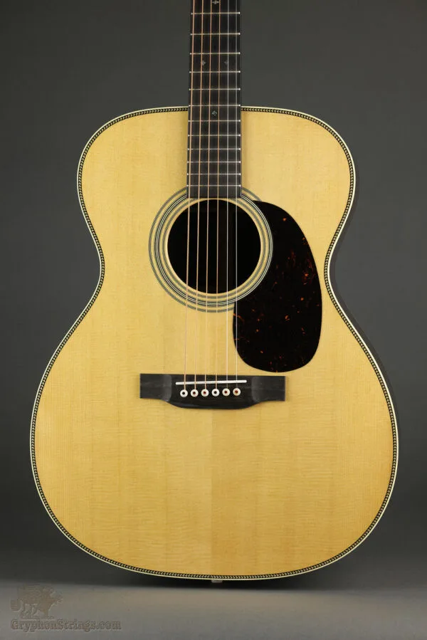 Martin 000-28 Steel String Acoustic Guitar – New