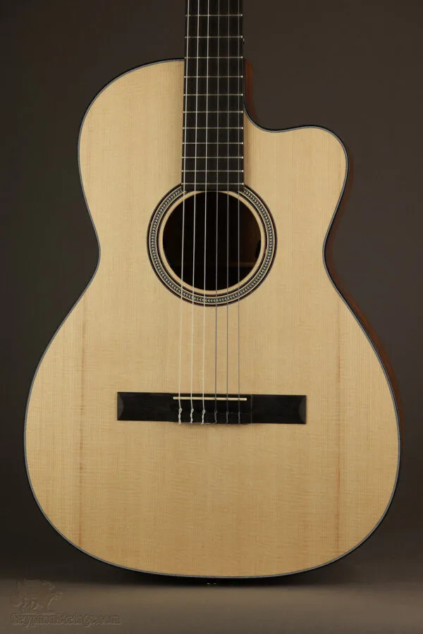 Martin 000C12-16E Mahogany Nylon String Acoustic Guitar – New