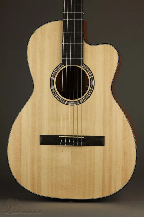 Martin 000C12-16E Nylon String Acoustic Electric Guitar – New
