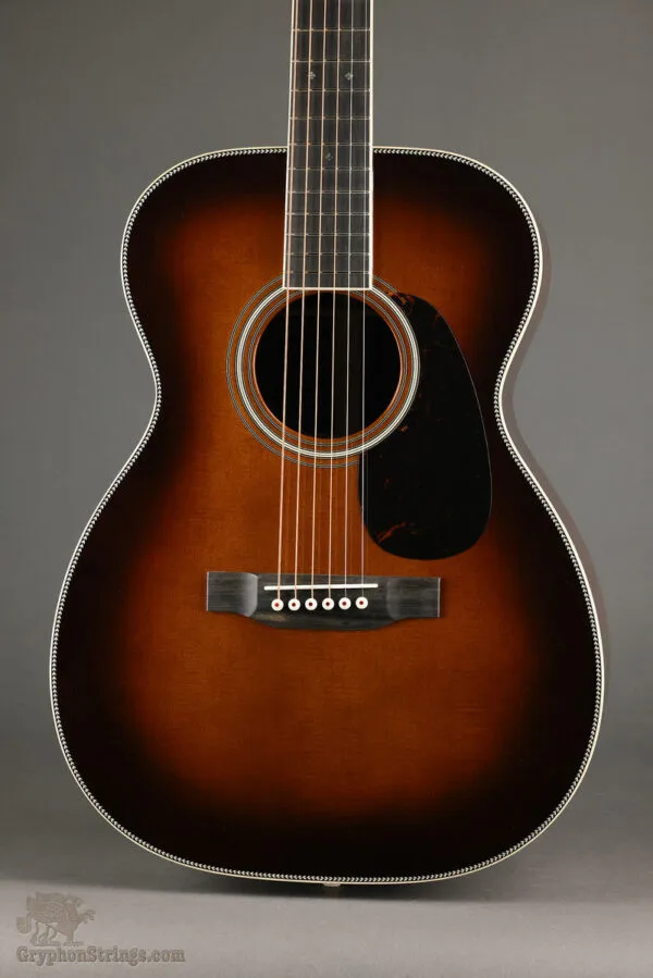 Martin Custom Shop Deep Body 00 “28 Style” Acoustic Guitar – New