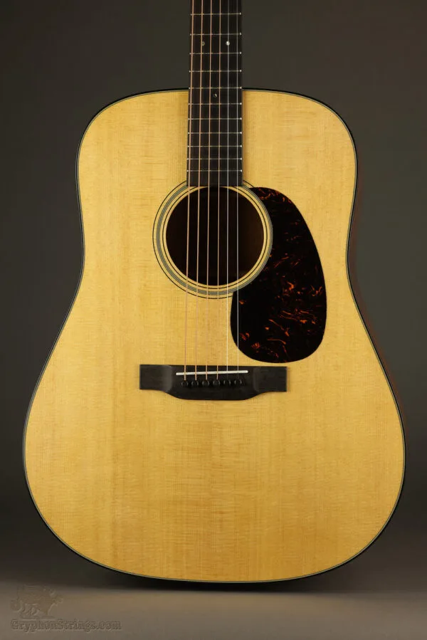 Martin D-18 (2025) Steel String Acoustic Guitar – New