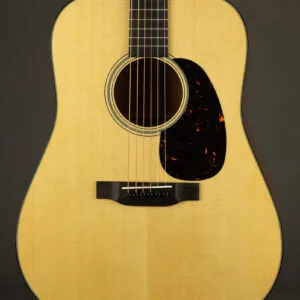 Martin D-18 (2025) Steel String Acoustic Guitar – New