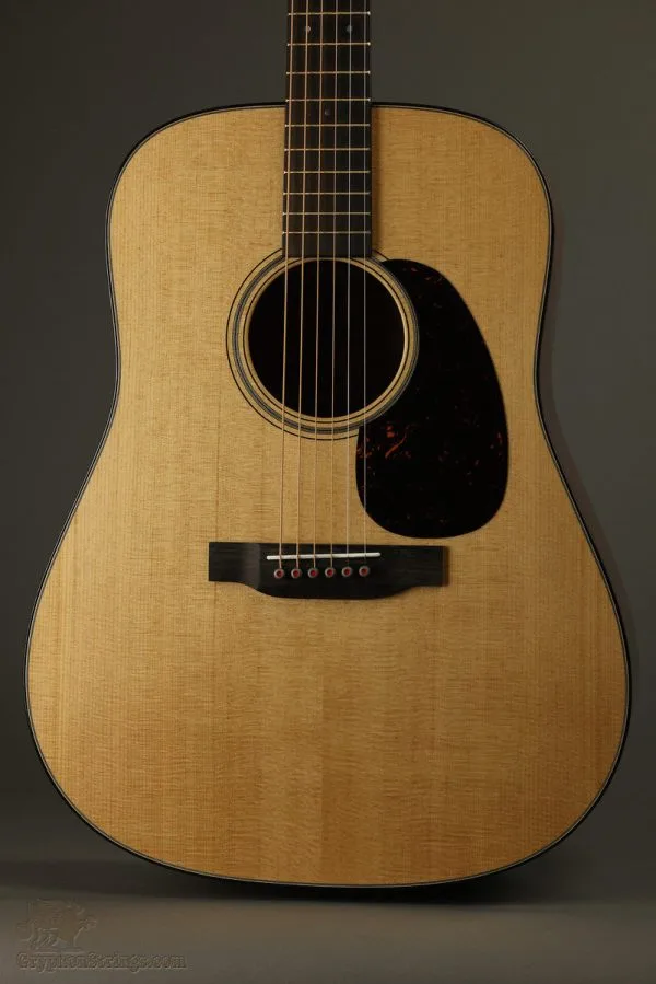 Martin D-18 Modern Deluxe Acoustic Guitar – New
