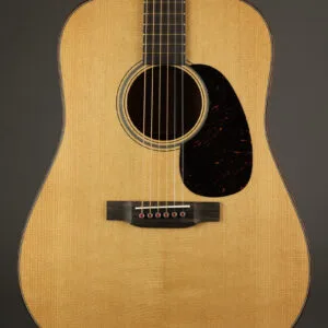 Martin D-18 Modern Deluxe Acoustic Guitar – New