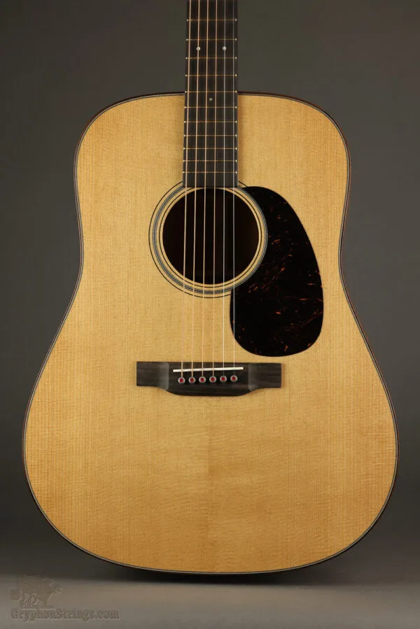 Martin D-18 Modern Deluxe Acoustic Guitar – New