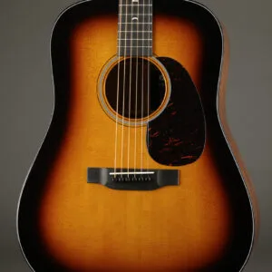 Martin D-18 Molly Tuttle Acoustic Guitar – New