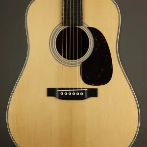 Martin D-28 Authentic 1937 Guatemalan Rosewood Acoustic Guitar – New