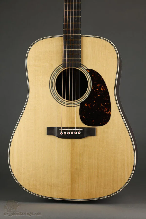 Martin D-28 Modern Deluxe Acoustic Guitar – New