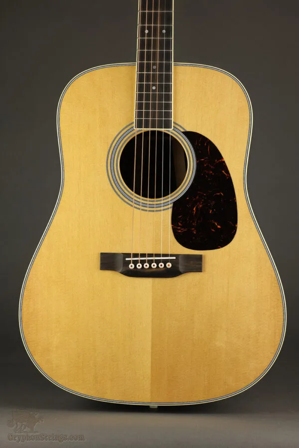 Martin D-35 Steel String Acoustic Guitar – New