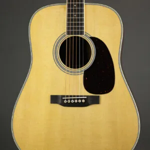Martin D-35 Steel String Acoustic Guitar – New
