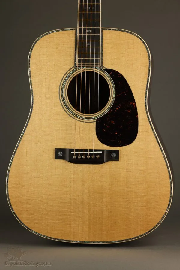 Martin D-42 Modern Deluxe Acoustic Guitar – New