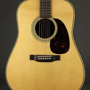 Martin HD-28 (2025) Steel String Acoustic Guitar – New