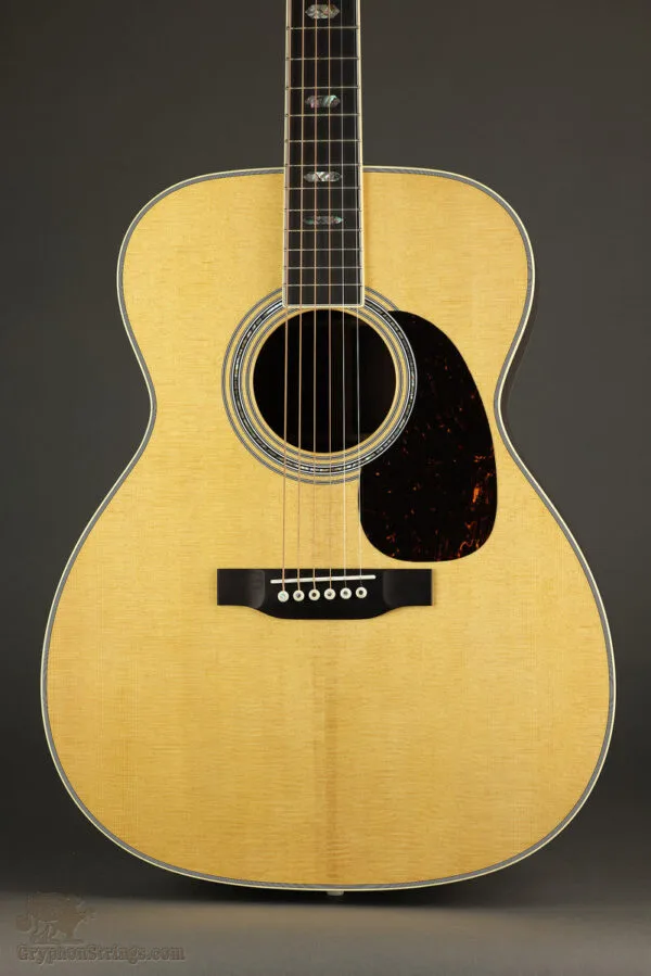Martin J-40 Steel String Acoustic Guitar – New