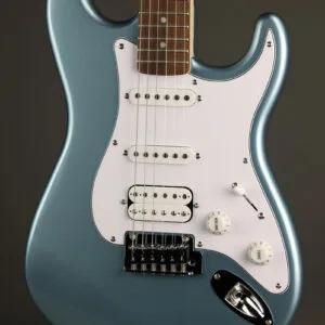 Squier Affinity Series™ Stratocaster® Junior HSS, Laurel Fingerboard, White Pickguard, Ice Blue Metallic – New