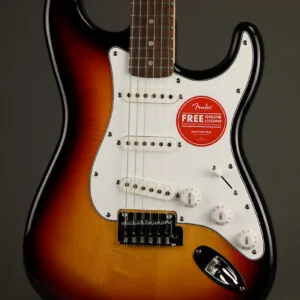 Squier Affinity Series™ Stratocaster®, Laurel Fingerboard, White Pickguard, 3-Color Sunburst – New
