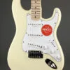 Squier Affinity Series™ Stratocaster®, Maple Fingerboard, White Pickguard, Olympic White – New