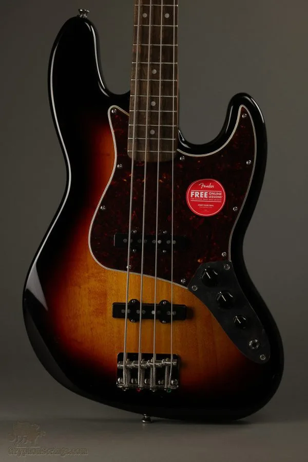 Squier Classic Vibe ’60s Jazz Bass®, Laurel Fingerboard, 3-Color Sunburst New
