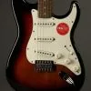 Squier Classic Vibe ’60s Stratocaster®, Laurel Fingerboard, 3-Color Sunburst New