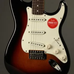 Squier Classic Vibe ’60s Stratocaster®, Laurel Fingerboard, 3-Color Sunburst – New
