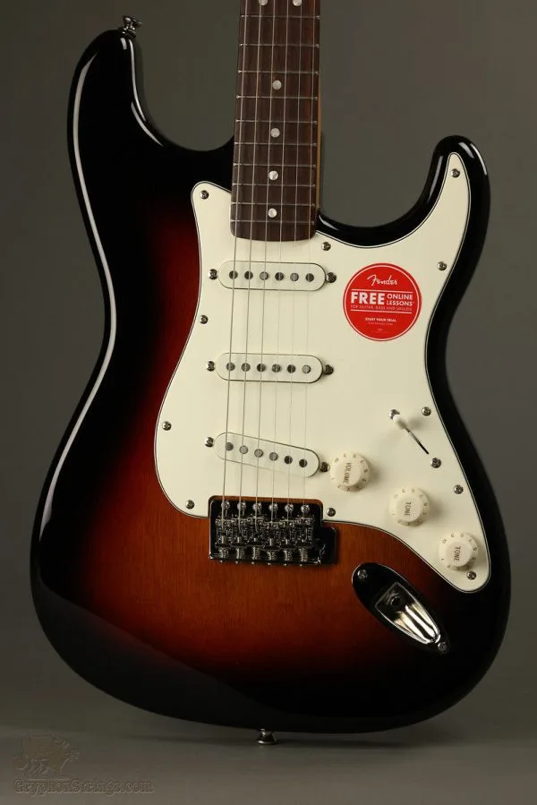 Squier Classic Vibe ’60s Stratocaster®, Laurel Fingerboard, 3-Color Sunburst – New
