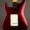 Squier Classic Vibe ’60s Stratocaster®, Laurel Fingerboard, Candy Apple Red – New