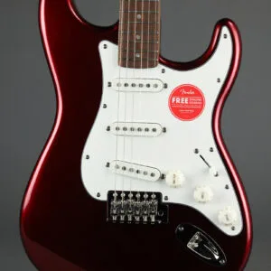 Squier Classic Vibe ’60s Stratocaster®, Laurel Fingerboard, Candy Apple Red – New