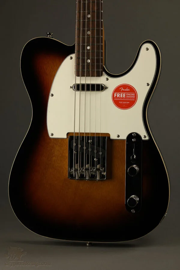 Squier Classic Vibe Baritone Custom Telecaster®, Laurel Fingerboard, Parchment Pickguard, 3-Color Sunburst – New