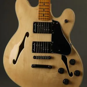 Squier Classic Vibe Starcaster®, Maple Fingerbaord, Natural – New