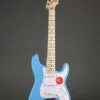 Squier Mini Stratocaster®, Maple Fingerboard, White Pickguard, California Blue – New
