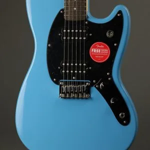 Squier Sonic™ Mustang® HH, Laurel Fingerboard, Black Pickguard, California Blue New