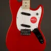 Squier Sonic® Mustang®, Maple Fingerboard, White Pickguard, Torino Red – New